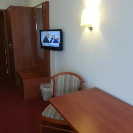 Schmucker Jaeger - Garni Hotel *