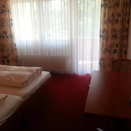 Schmucker Jaeger - Garni Отель